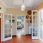 Valentine Lakeside By Bookinggardalake סירמיונה