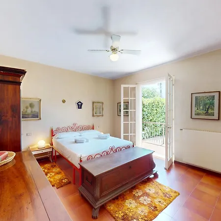 Villa Valentine Lakeside By Bookinggardalake