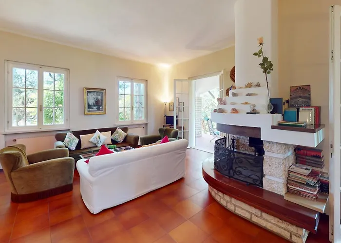 Valentine Lakeside By Bookinggardalake * Sirmione