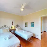Villa Valentine Lakeside By Bookinggardalake