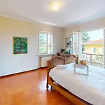 Valentine Lakeside By Bookinggardalake Villa