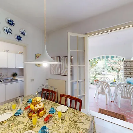 Villa Valentine Lakeside By Bookinggardalake Brescia