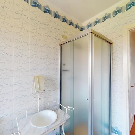 Valentine Lakeside By Bookinggardalake Brescia