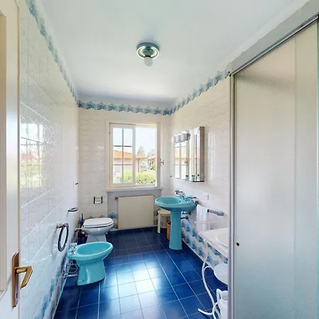 Villa Valentine Lakeside By Bookinggardalake Sirmione