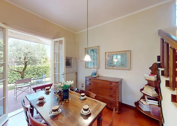 Valentine Lakeside By Bookinggardalake Βίλα