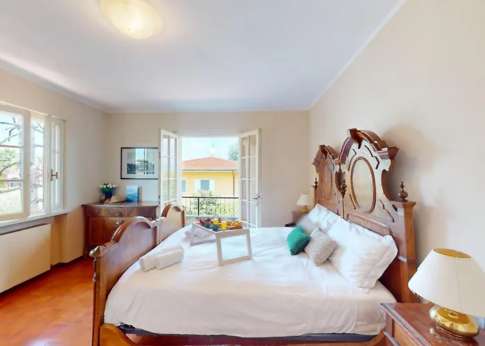 Villa Valentine Lakeside By Bookinggardalake Brescia