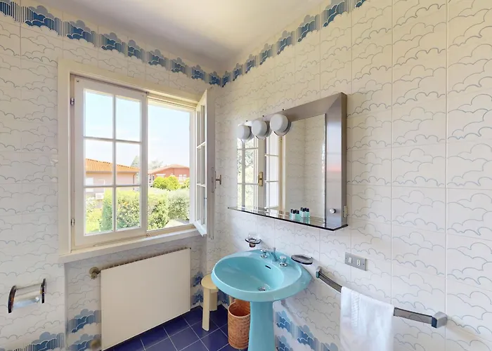 Valentine Lakeside By Bookinggardalake