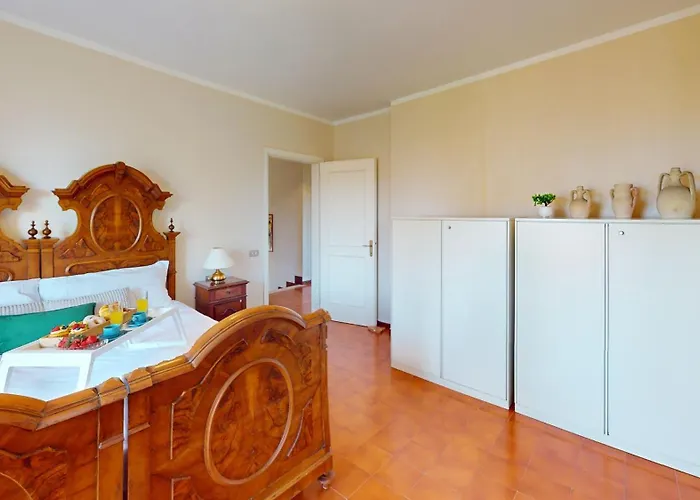 Valentine Lakeside By Bookinggardalake Villa Sirmione