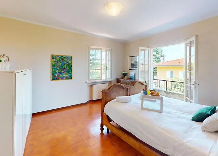 Valentine Lakeside By Bookinggardalake Βίλα