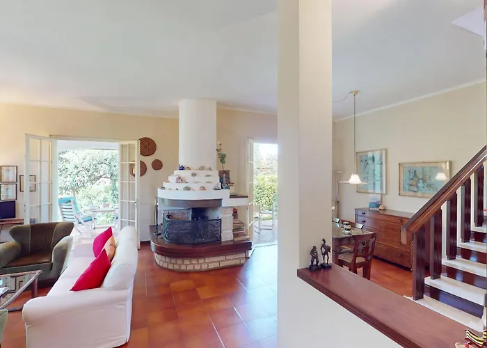 Valentine Lakeside By Bookinggardalake * シルミオーネ