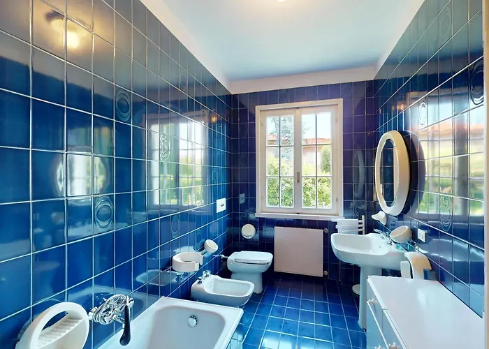 Valentine Lakeside By Bookinggardalake ヴィラ