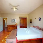 Villa Valentine Lakeside By Bookinggardalake *