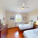 Villa Valentine Lakeside By Bookinggardalake