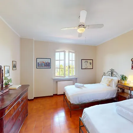 Villa Valentine Lakeside By Bookinggardalake