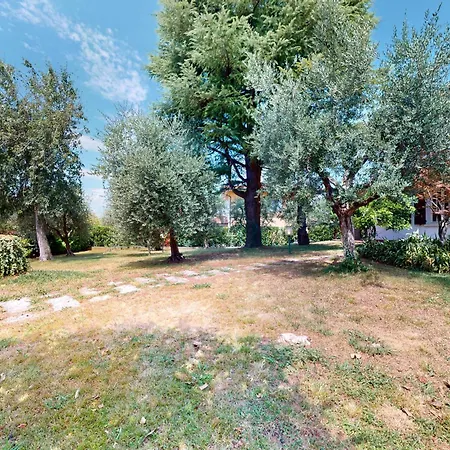 Valentine Lakeside By Bookinggardalake