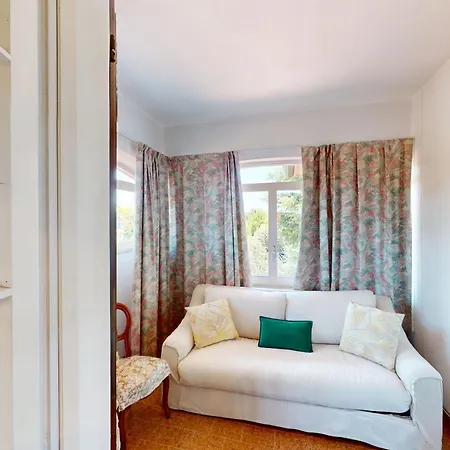 Villa Valentine Lakeside By Bookinggardalake *